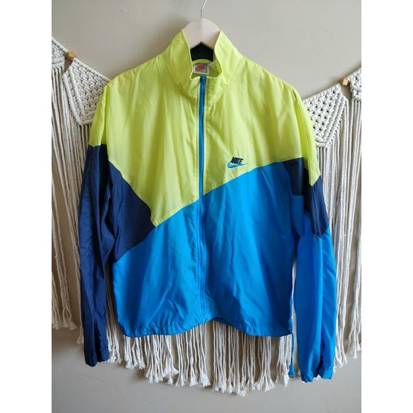 neon green windbreaker nike